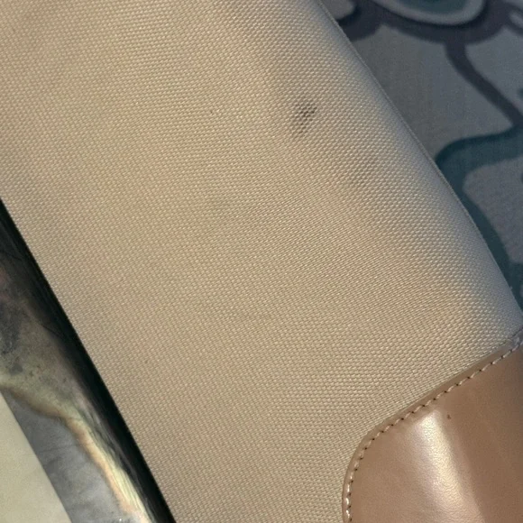 Gucci Canvas Tote Bag – Beige & Black Stripe with Gold Logo - Picture 15 of 15